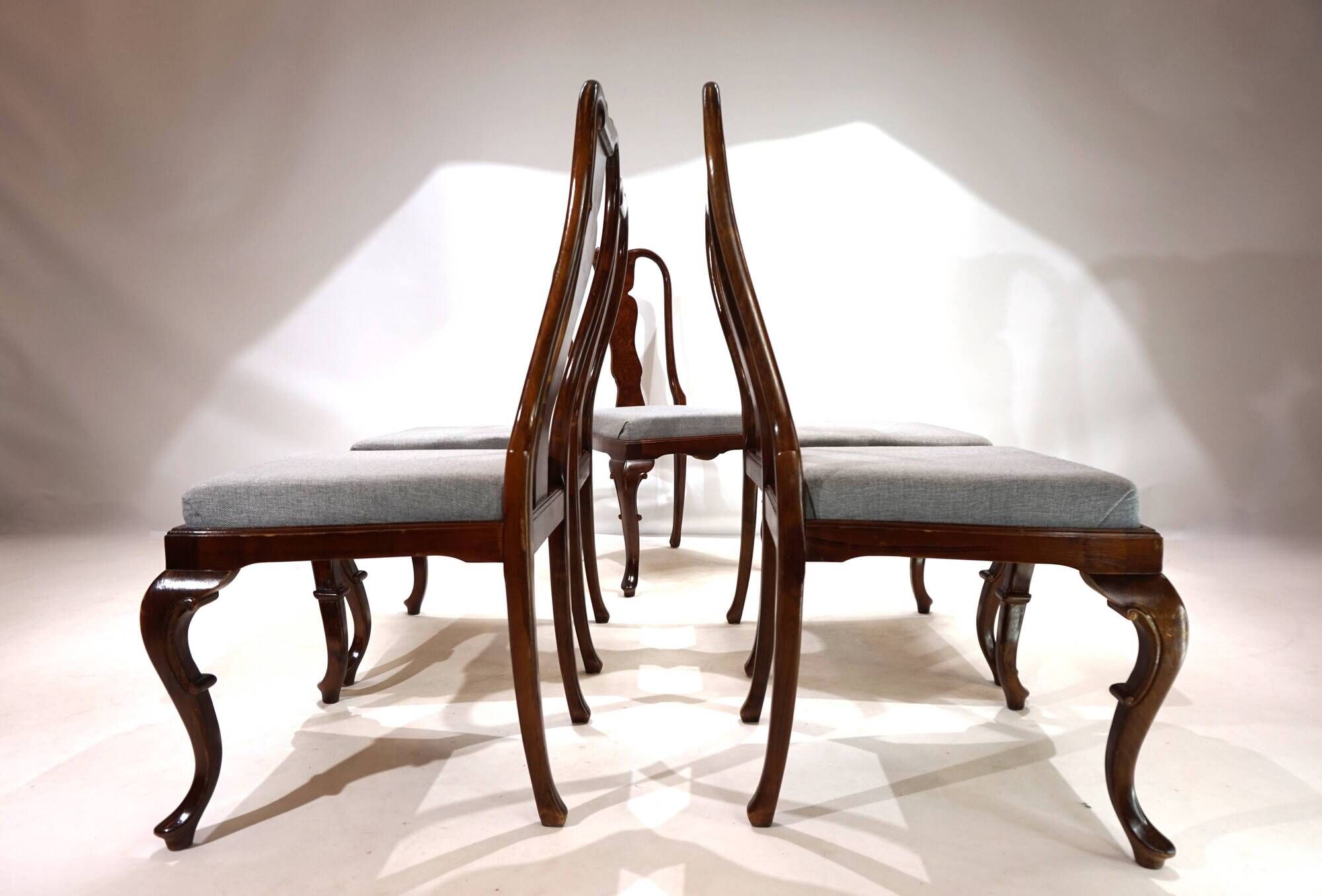 Lot de 5 chaises de salle à manger en acajou de style Reine Anne, 1920