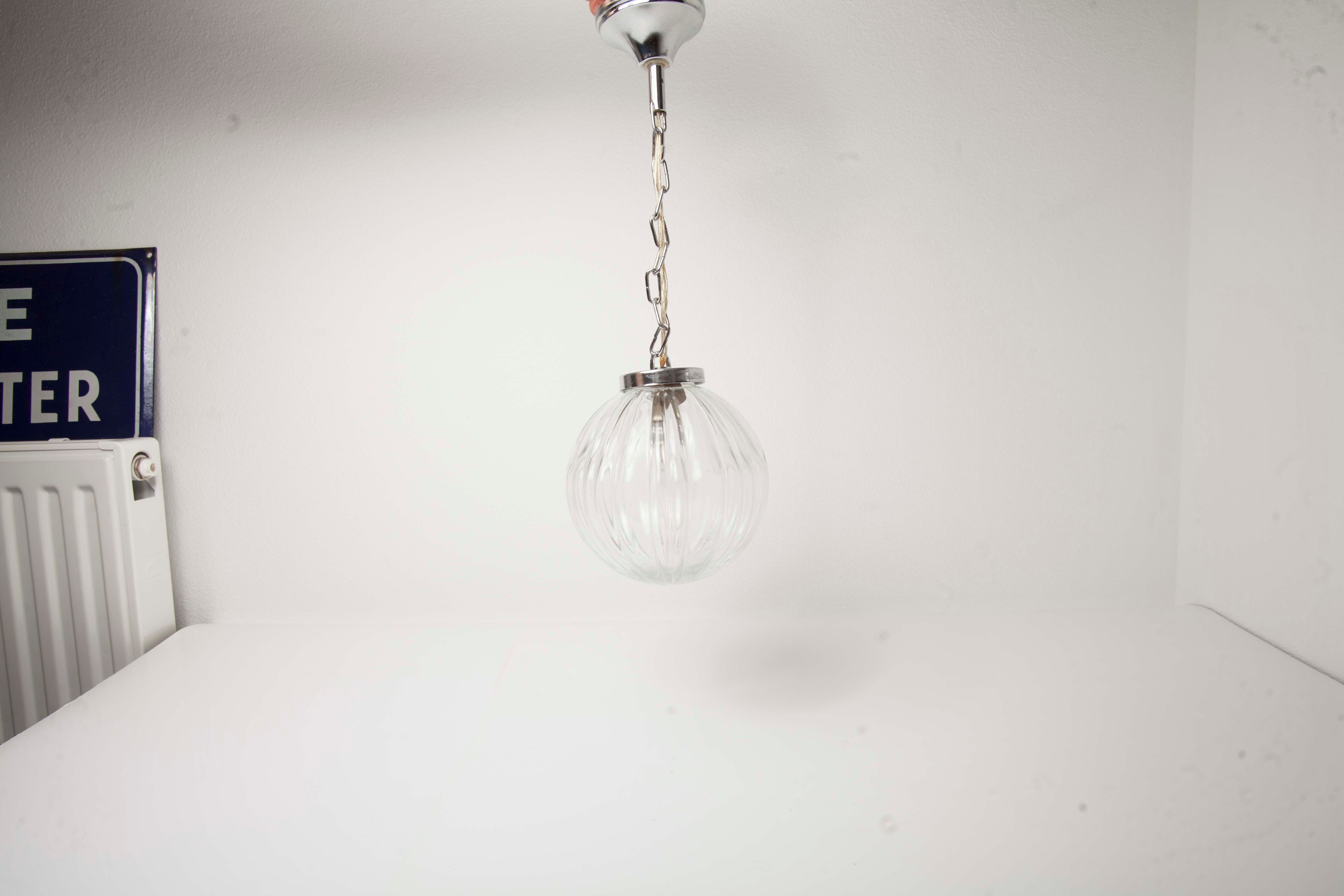 Ball suspension with chrome chain, 1960