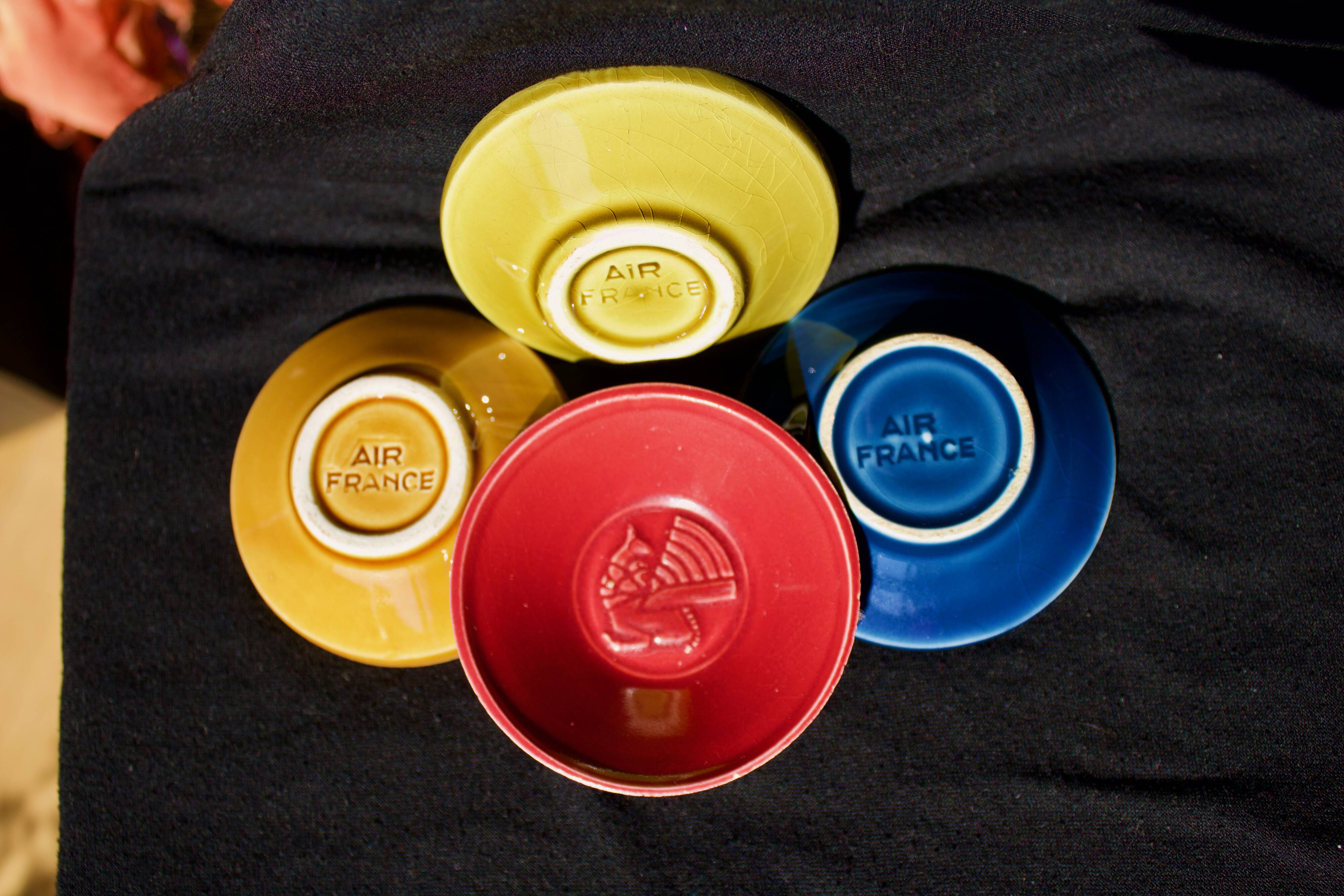 Air France : Old ashtrays / pocket drains / advertising cups in porcelain 1950's