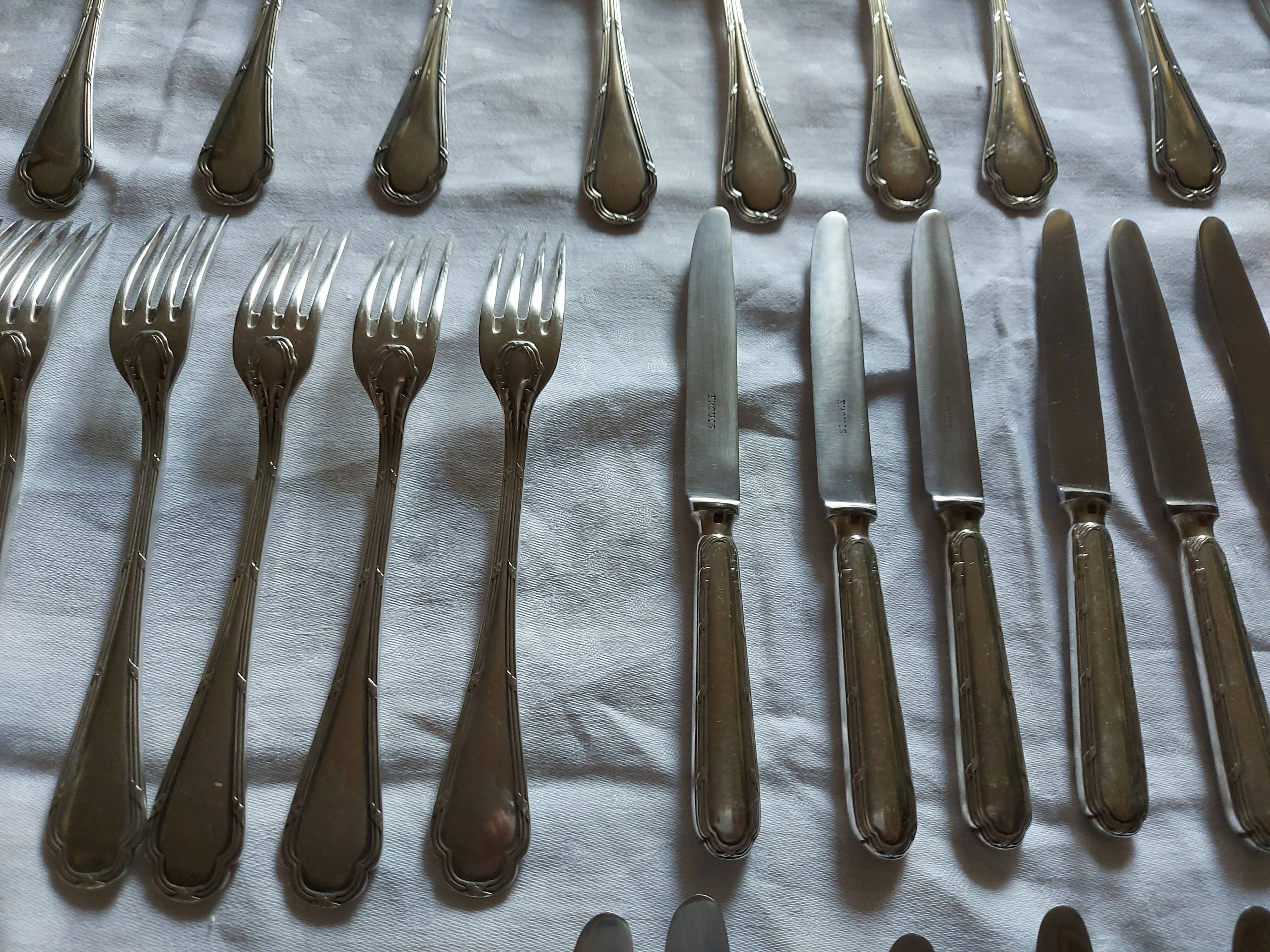 Ercuis housewife, 62 pieces in a box
