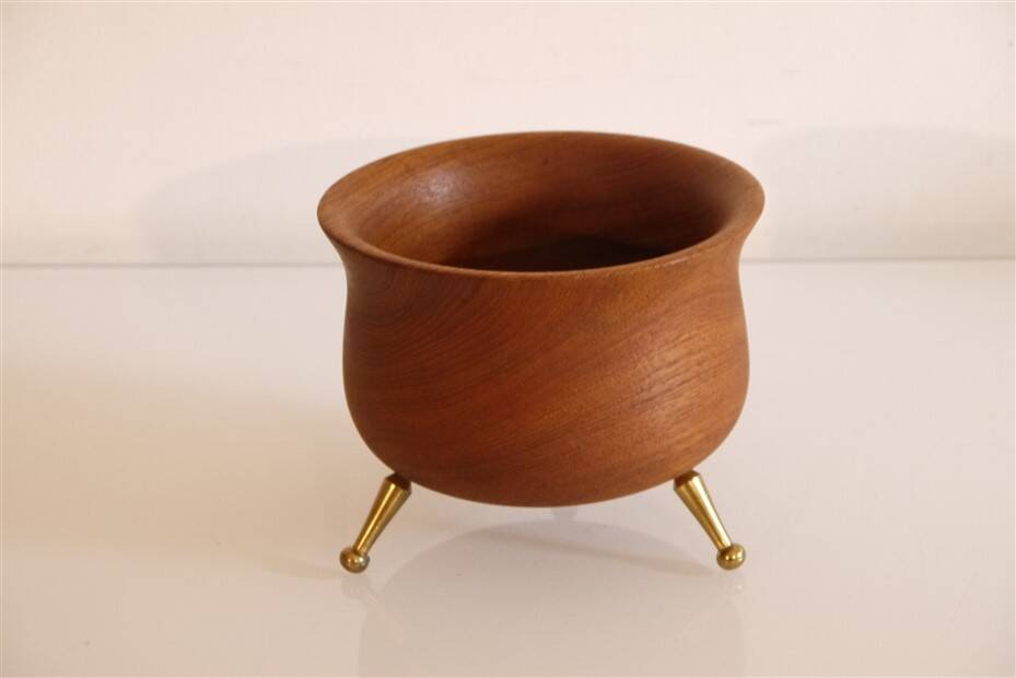Danish empty pocket in teak and brass 1960