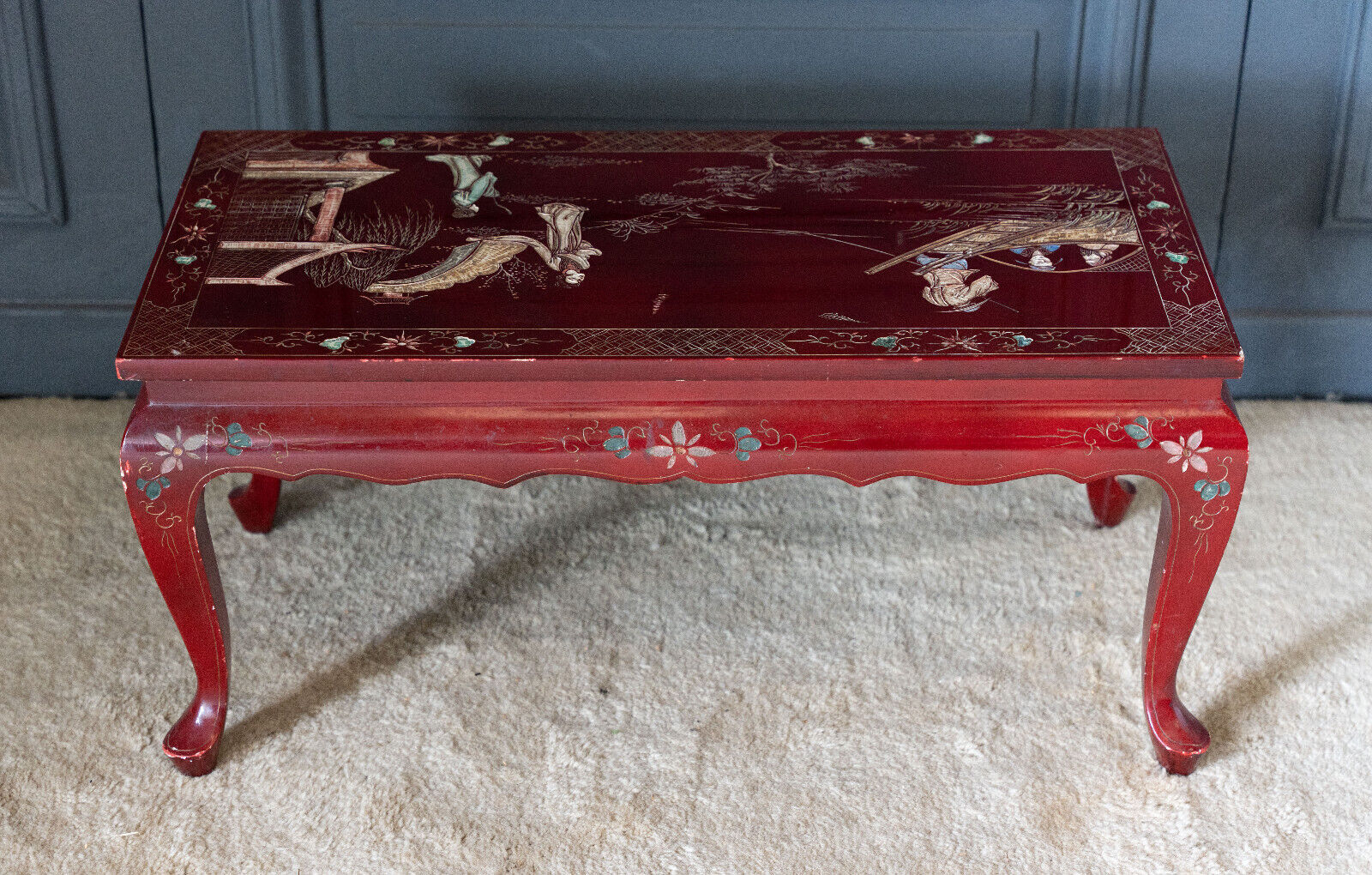 Lacquer coffee table 1960 China red background character decoration