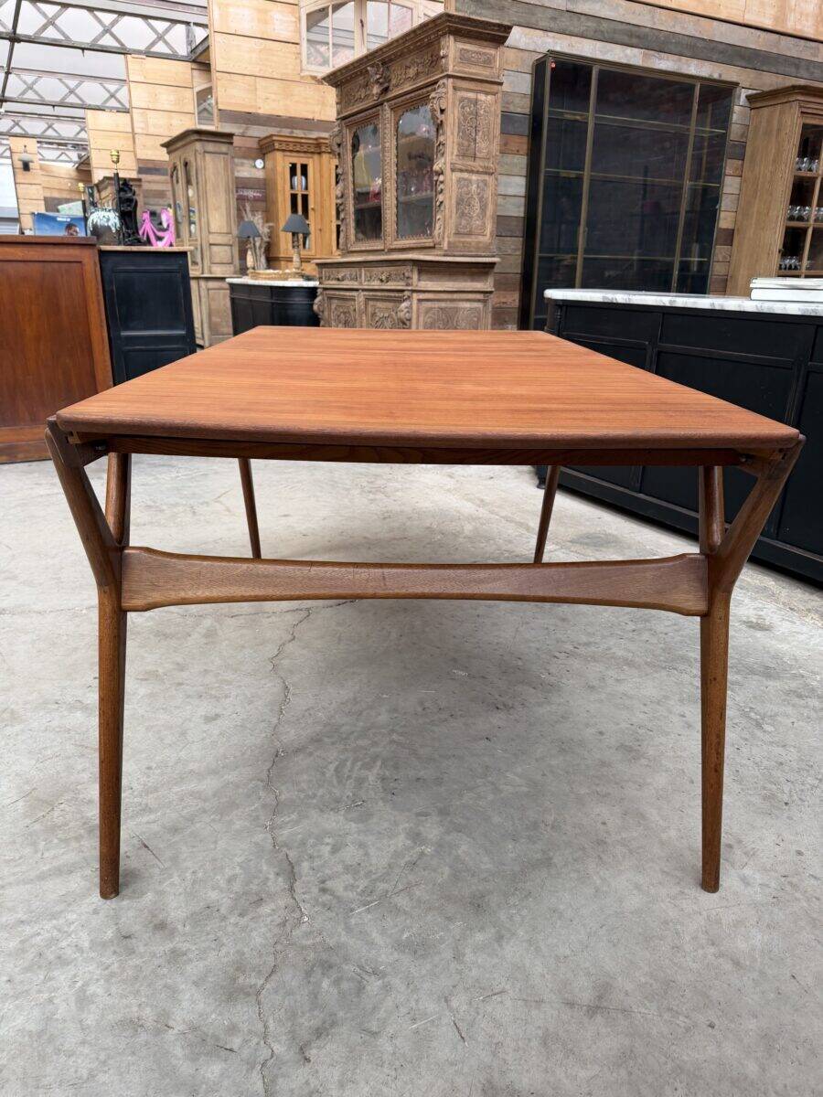 Dining table by Louis Paolozzi published by René Godfrid