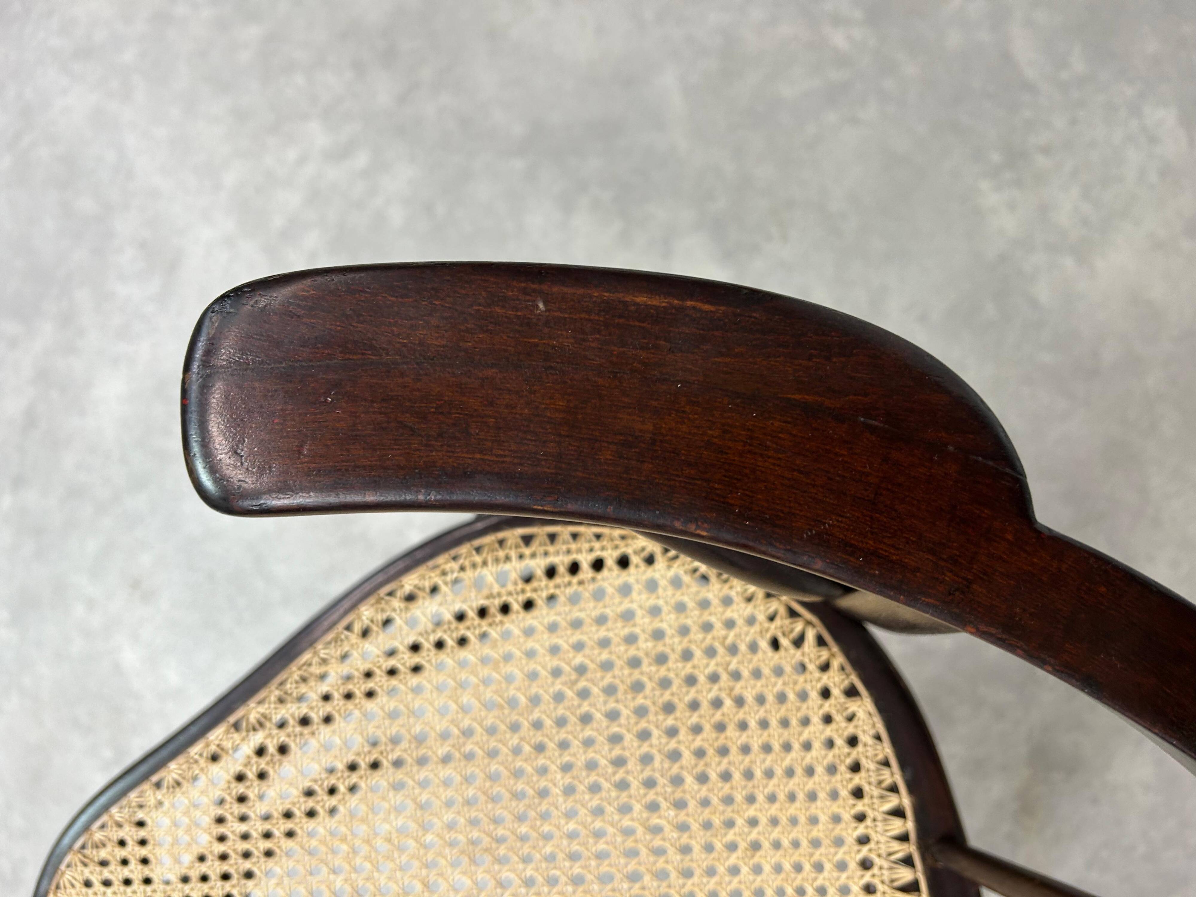 Fauteuil d'angle n°6 par J&J Kohn