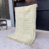 Moroccan Berber rug in natural wool 250cm x 150cm