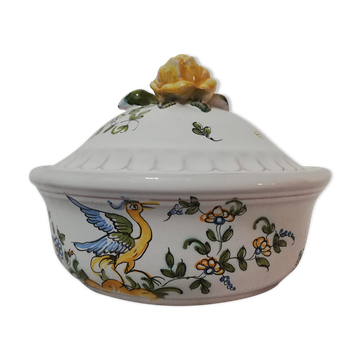 Bonbonnière in Moustiers earthenware
