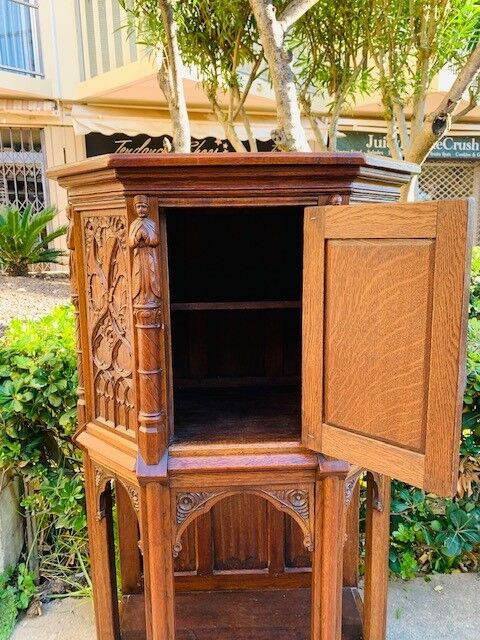 Meuble gothique XIXème
