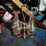 Huilier vinaigrier support en argent