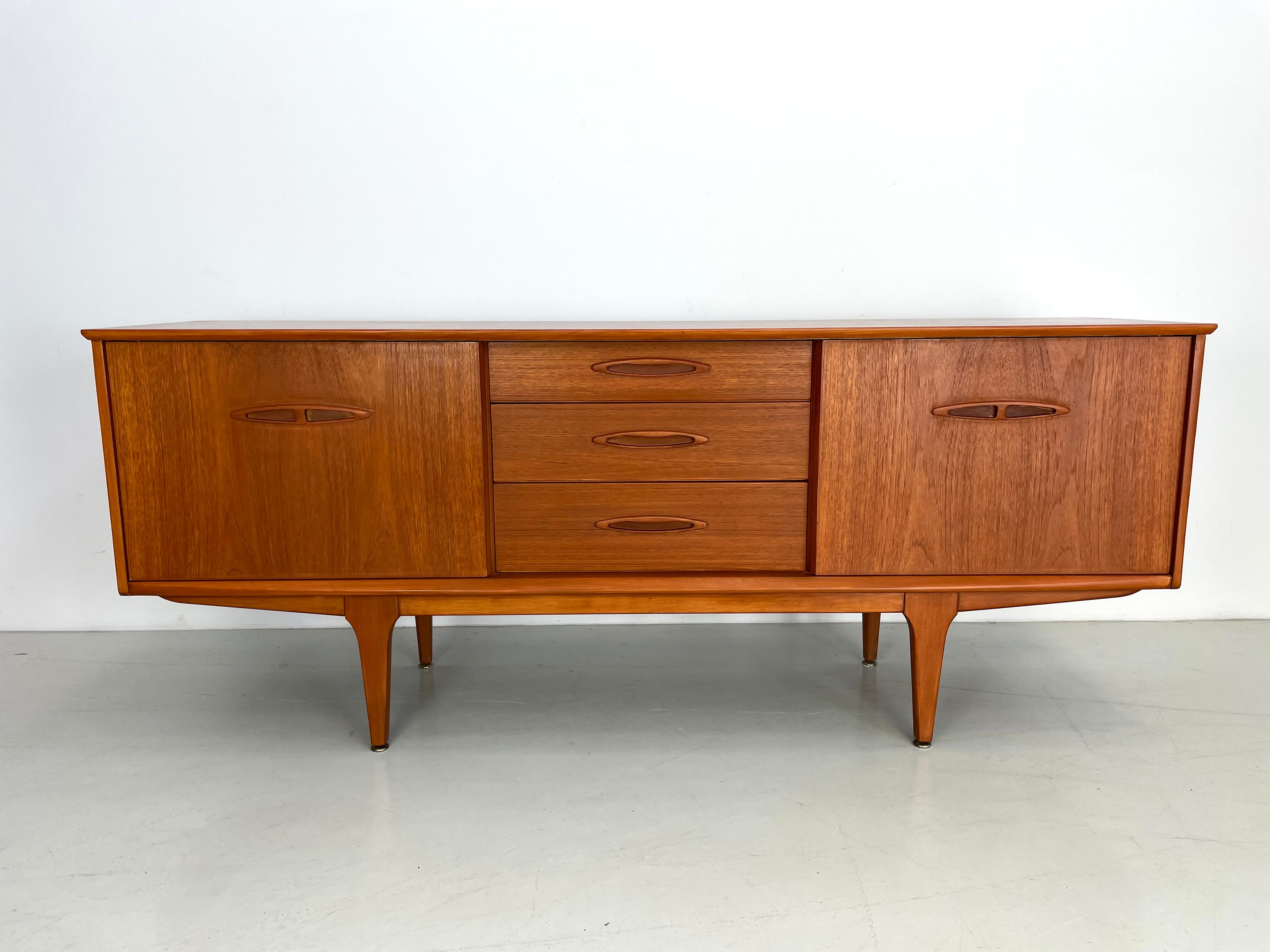 Enfilade Jentique années 1960