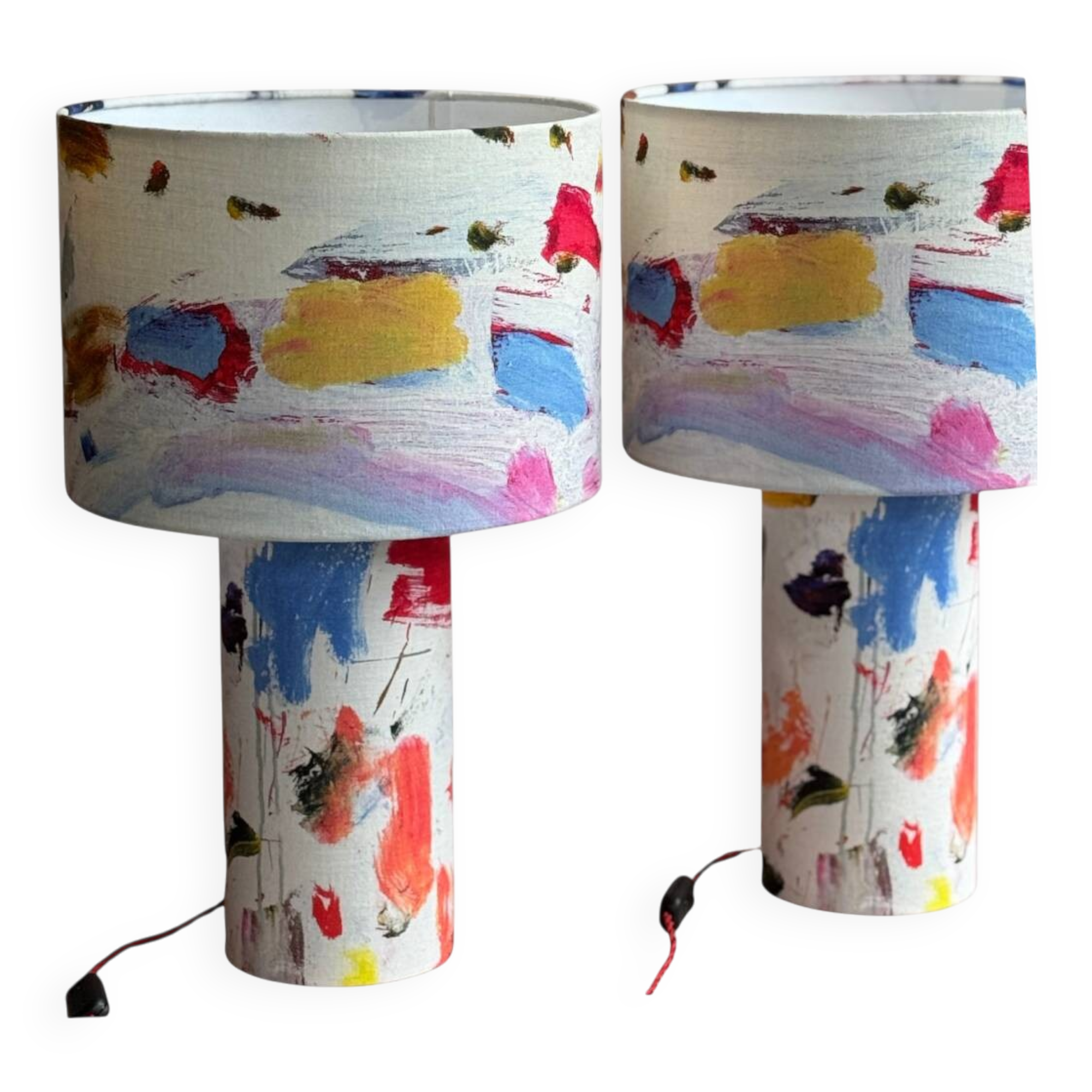 Paire de lampes tissu Pierre Frey, bleu clair et câble rouge