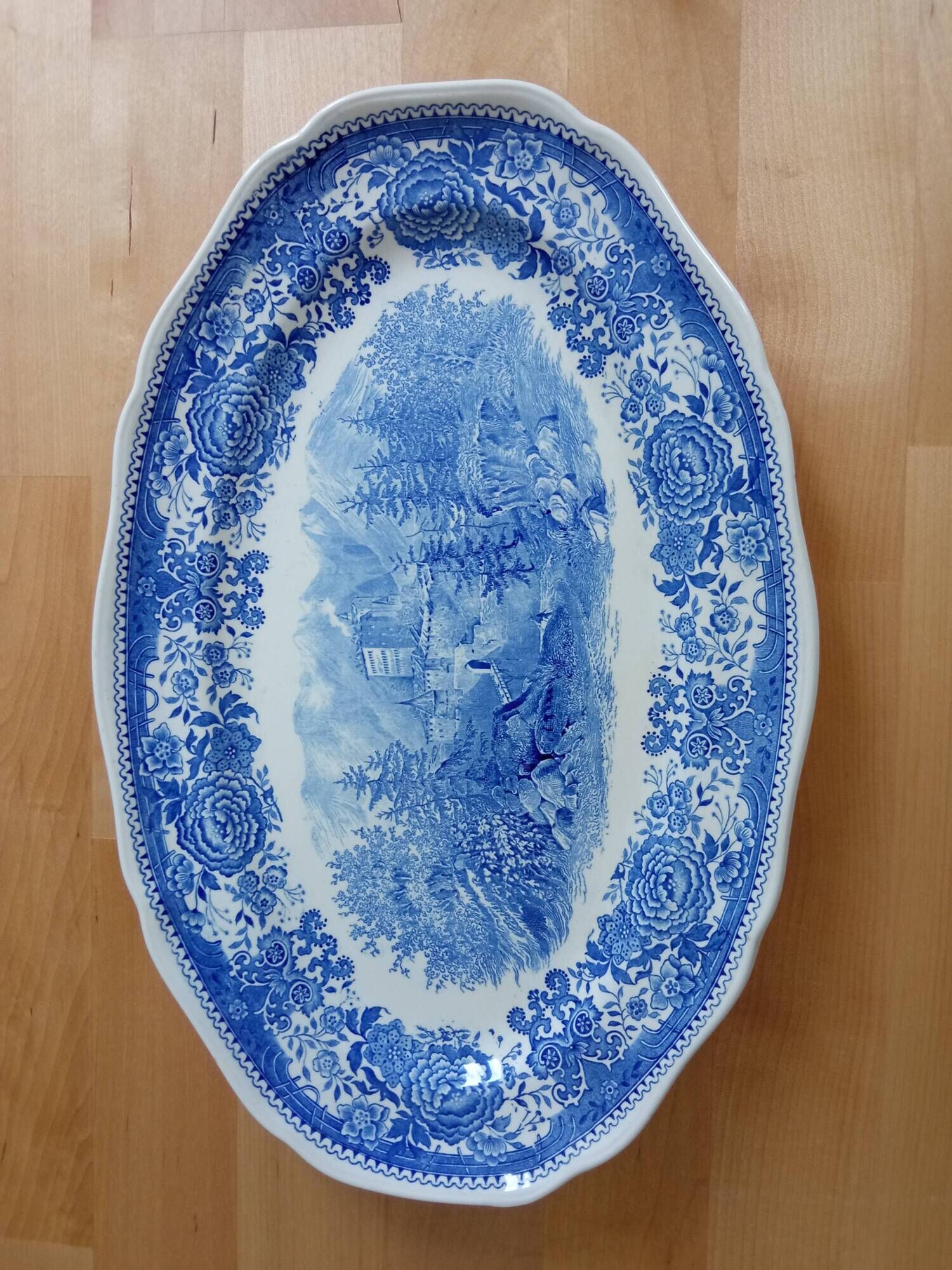 Large oval dish Villeroy and Boch