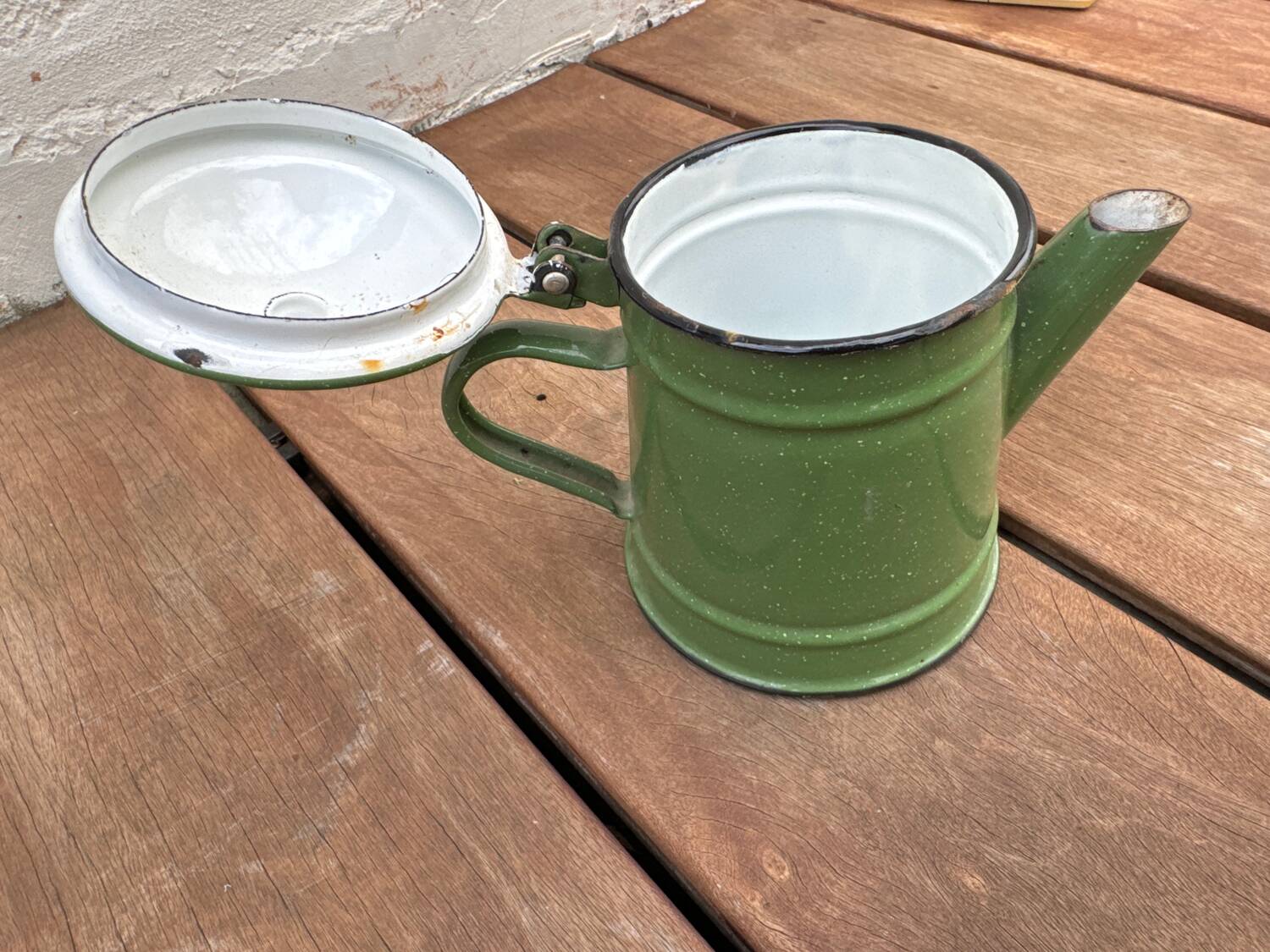 Olive teapot