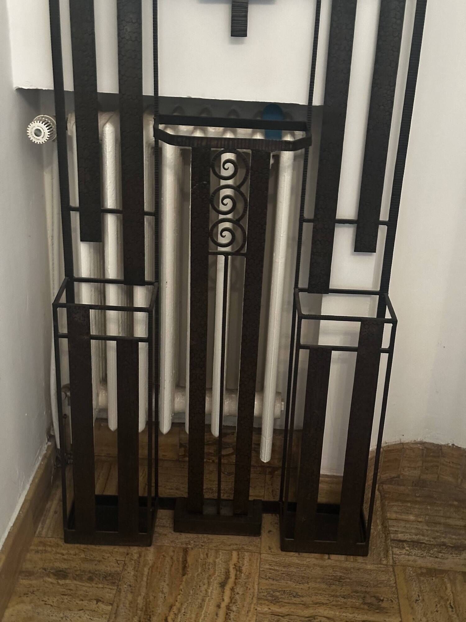 Art deco wrought iron coat rack and Degue lamp