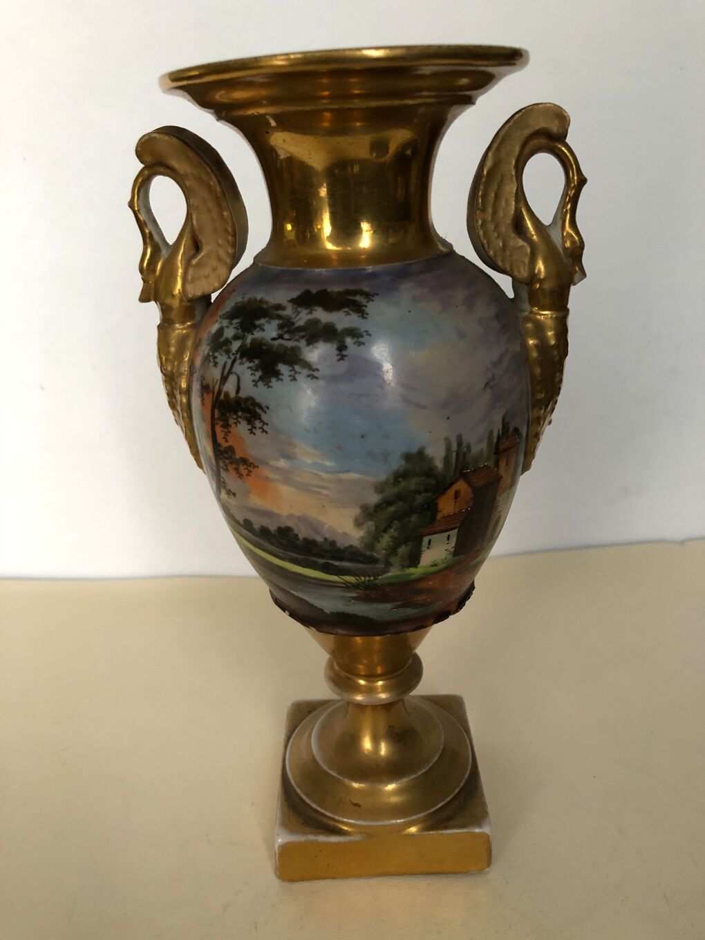 Vase en porcelaine de Paris époque Empire Selency Vase en porcelaine de Paris époque Empire Selency
