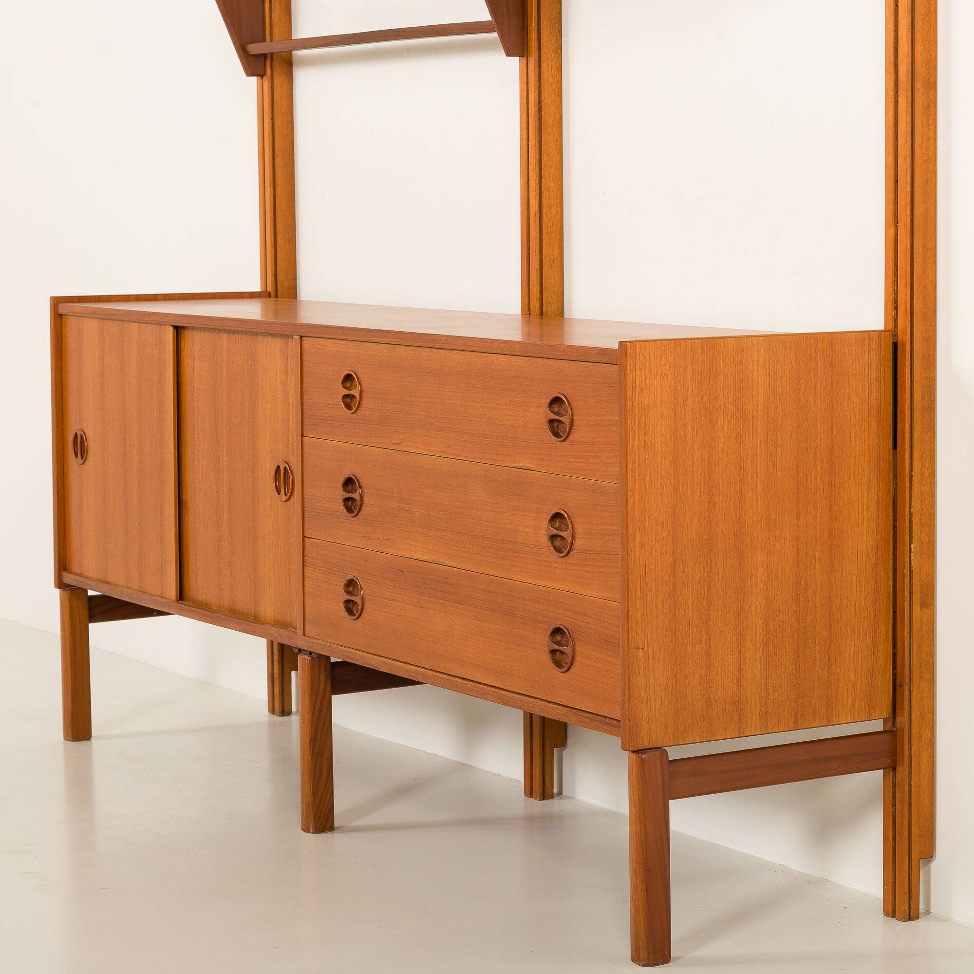 Scandinavian free standing wall unit by Sven Andersen, Norway, 1960s