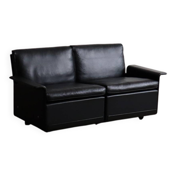 Dieter Rams Model 620 two seater sofa in black leather for Vitsoe, 1980s