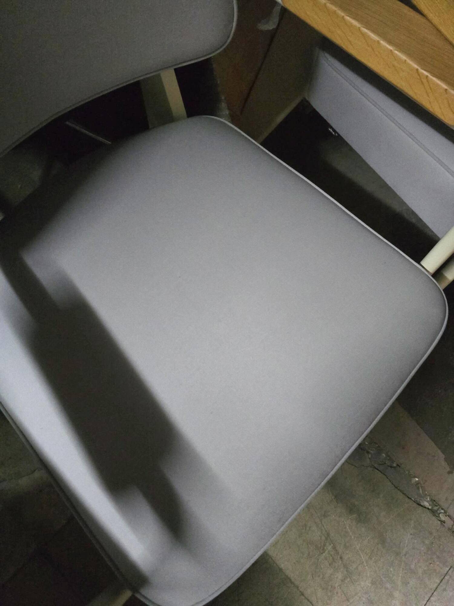 Jean Prouvé executive chair, Vitra