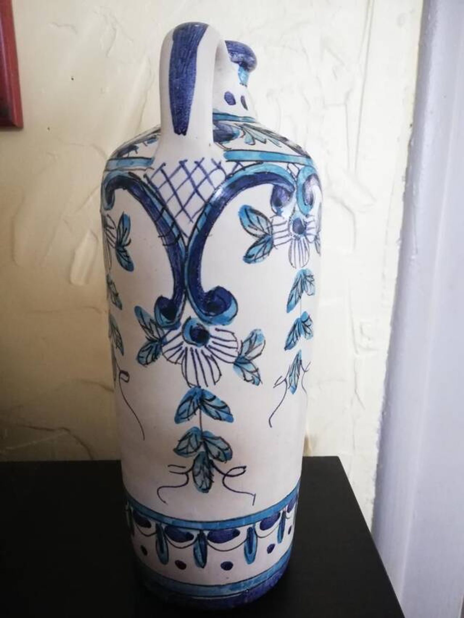 Cruche en céramique artisanale portugaise