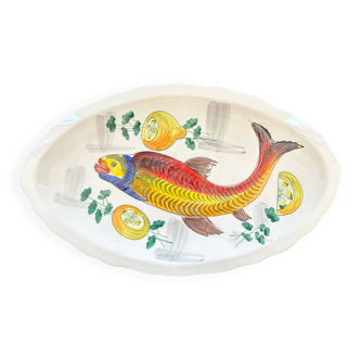 Large fish and lemon dish