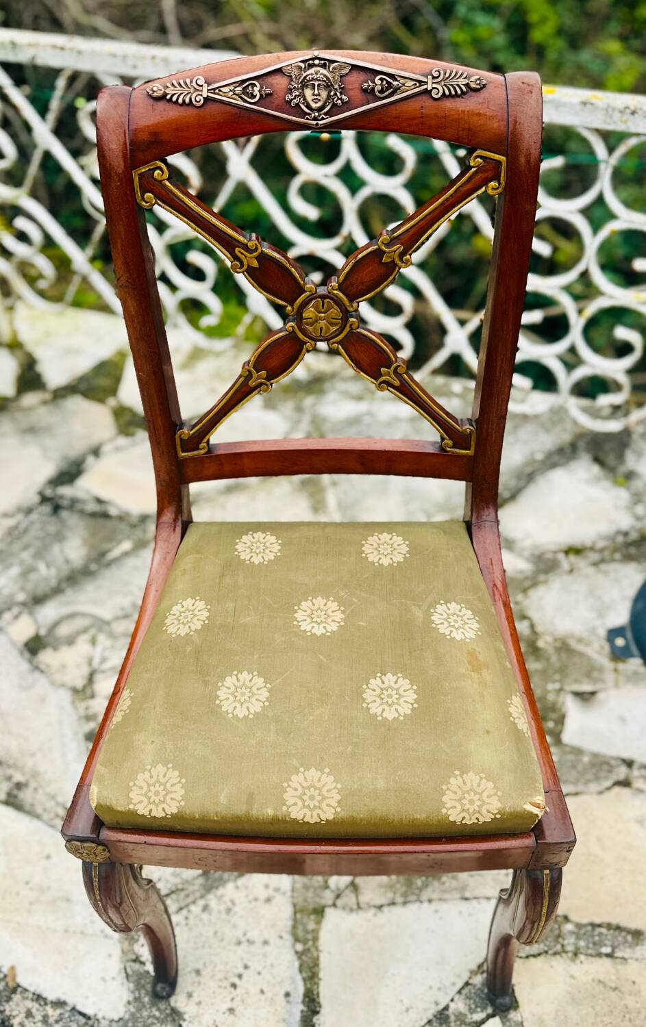 Solid mahogany chair, Restoration period, 19th century