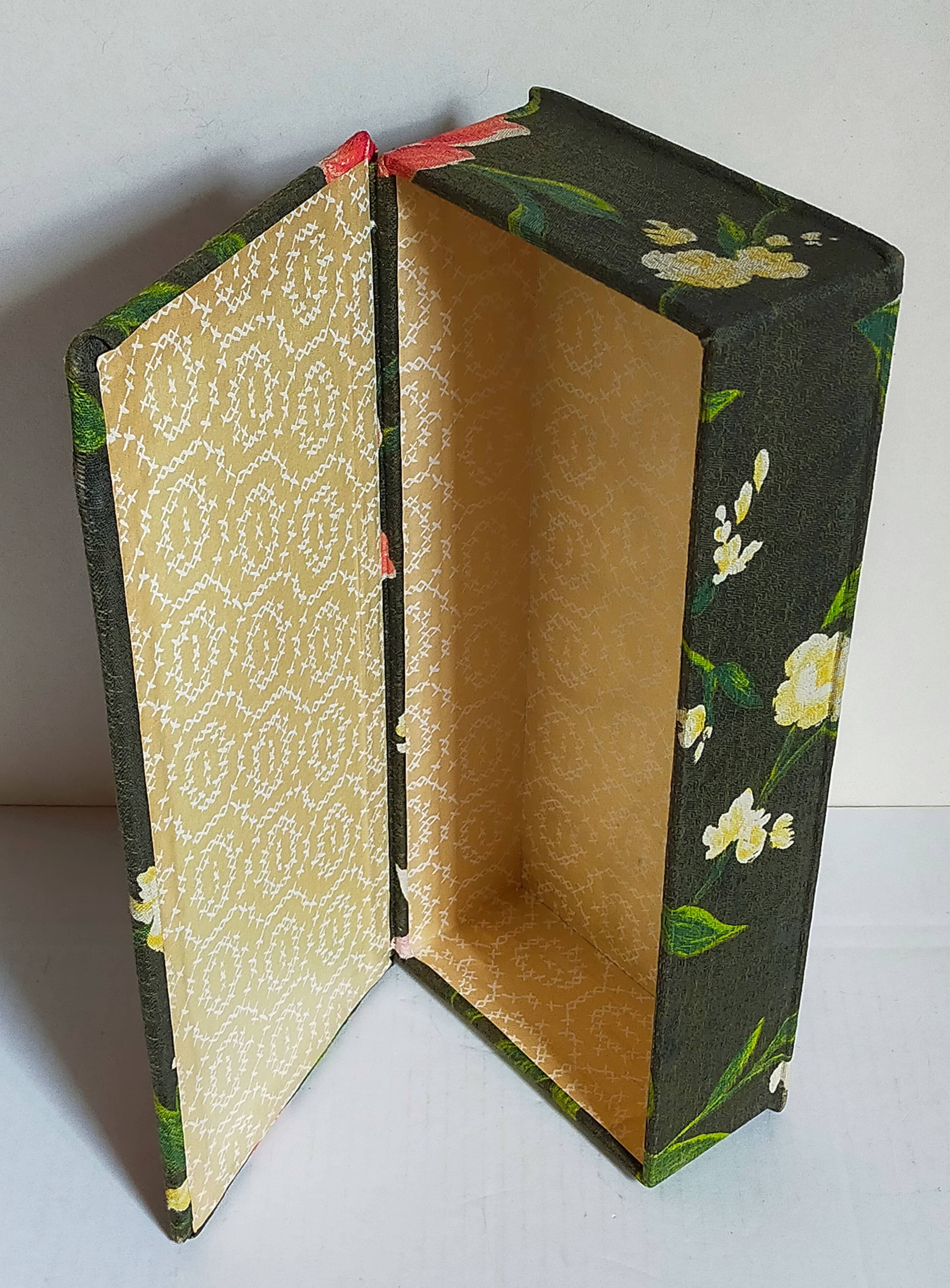 Box padded with old fabric