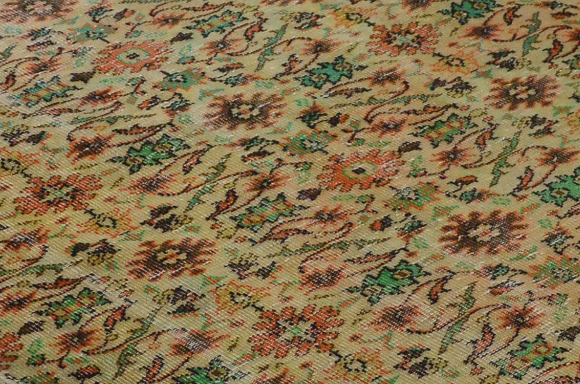 Vintage Turkish Oushak rug, floral beige and green, 263 x 158 cm.