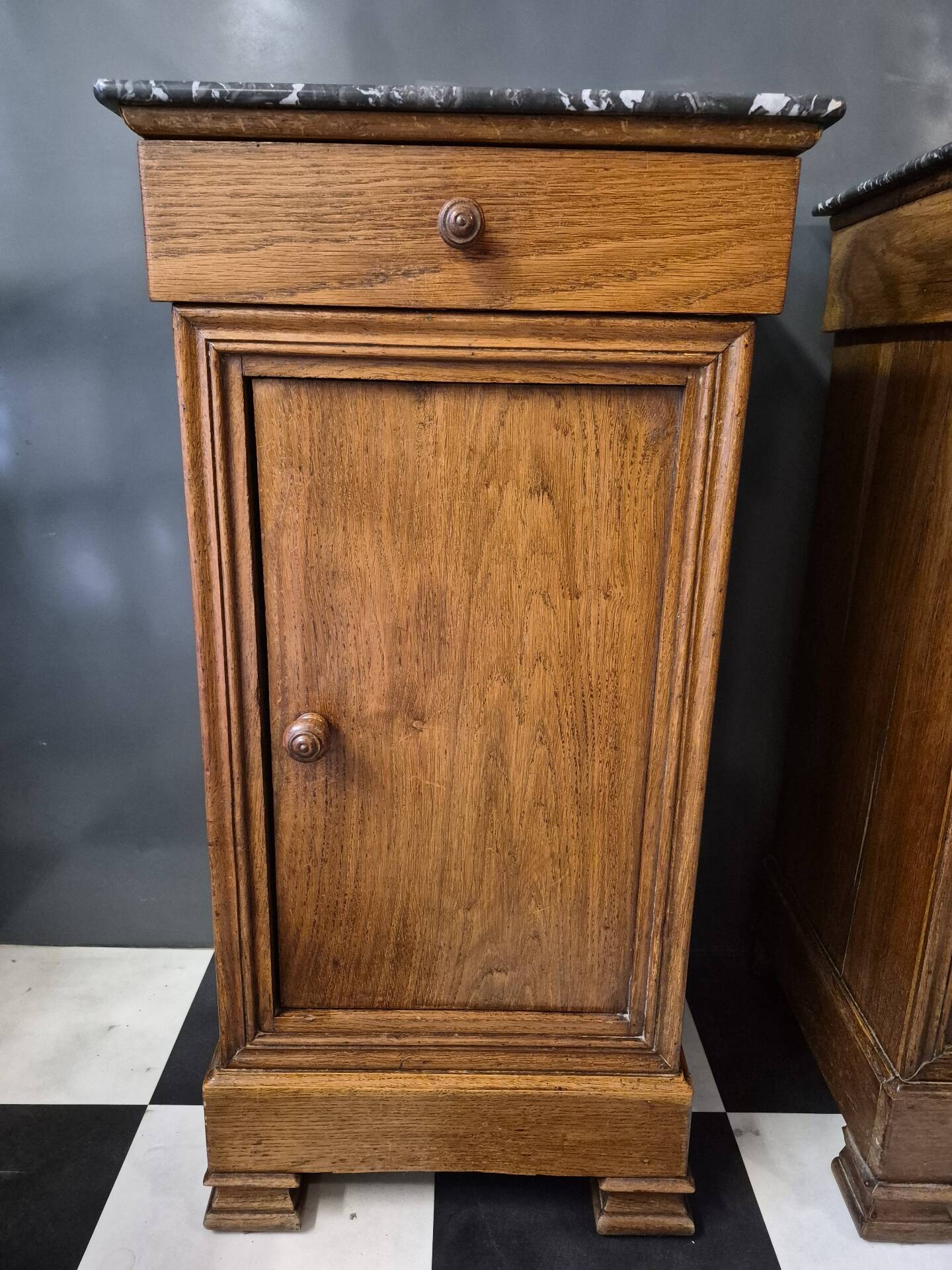 Pair of Somnos-style chairs, Louis Philippe, second half of the 19th century.
