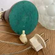 Grande lampe de table en bois avec verre dépoli