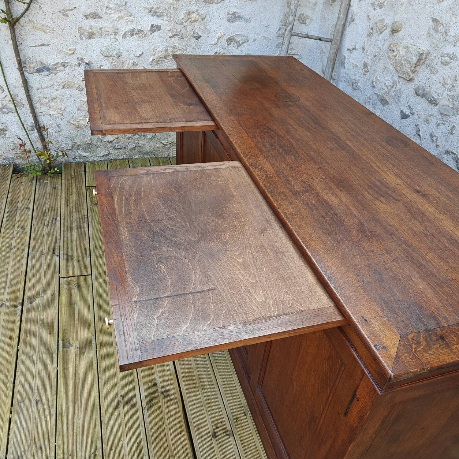 Large oak trading counter