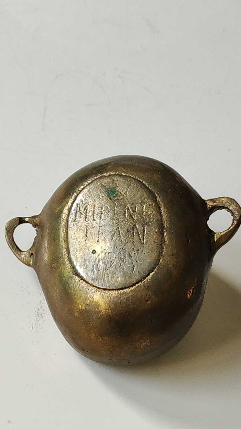 Ashtray/empty pocket devil's satyric head/diablotin, in bronze with golden patina. signed medina iran