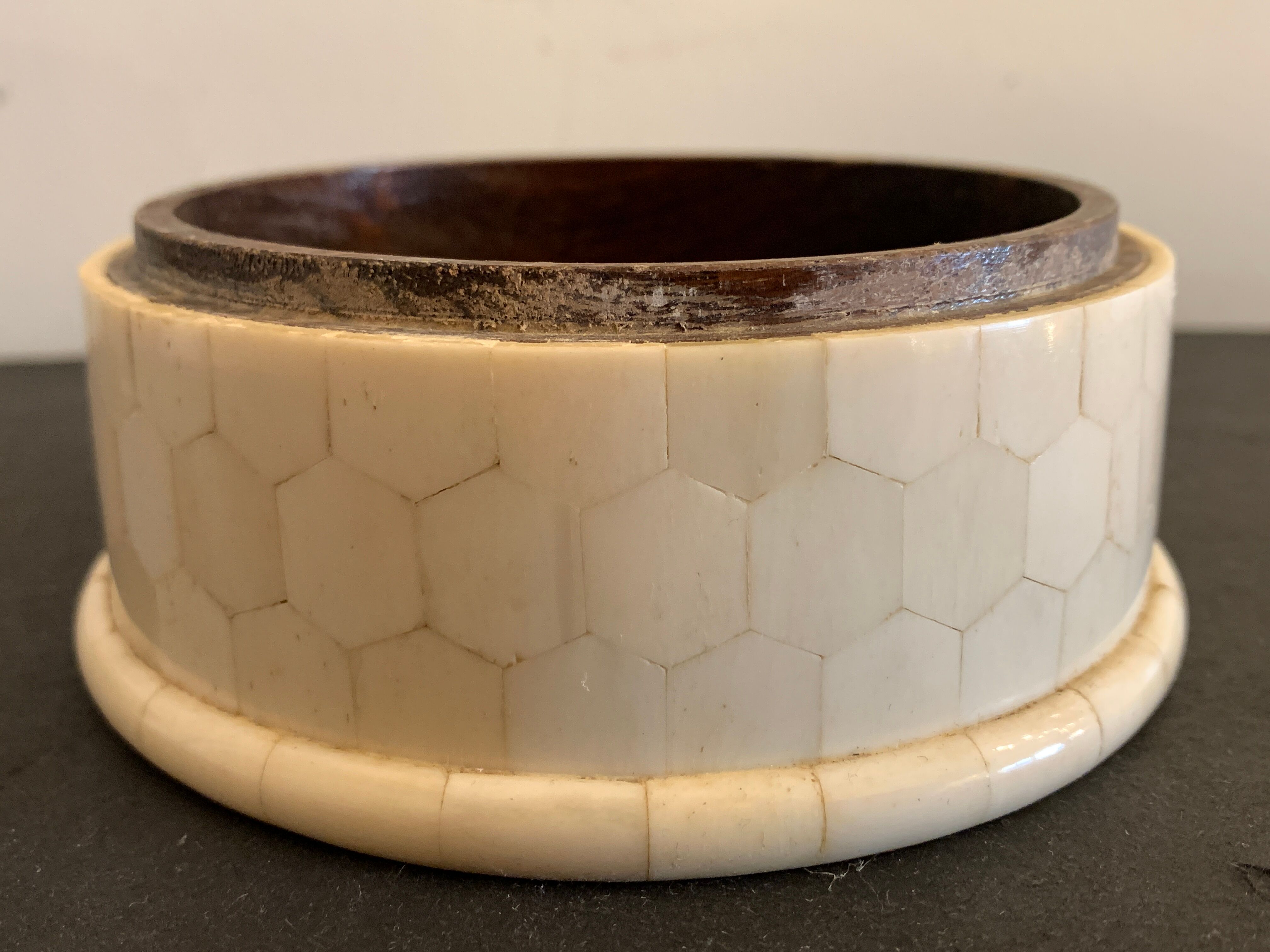 Round jewelry box