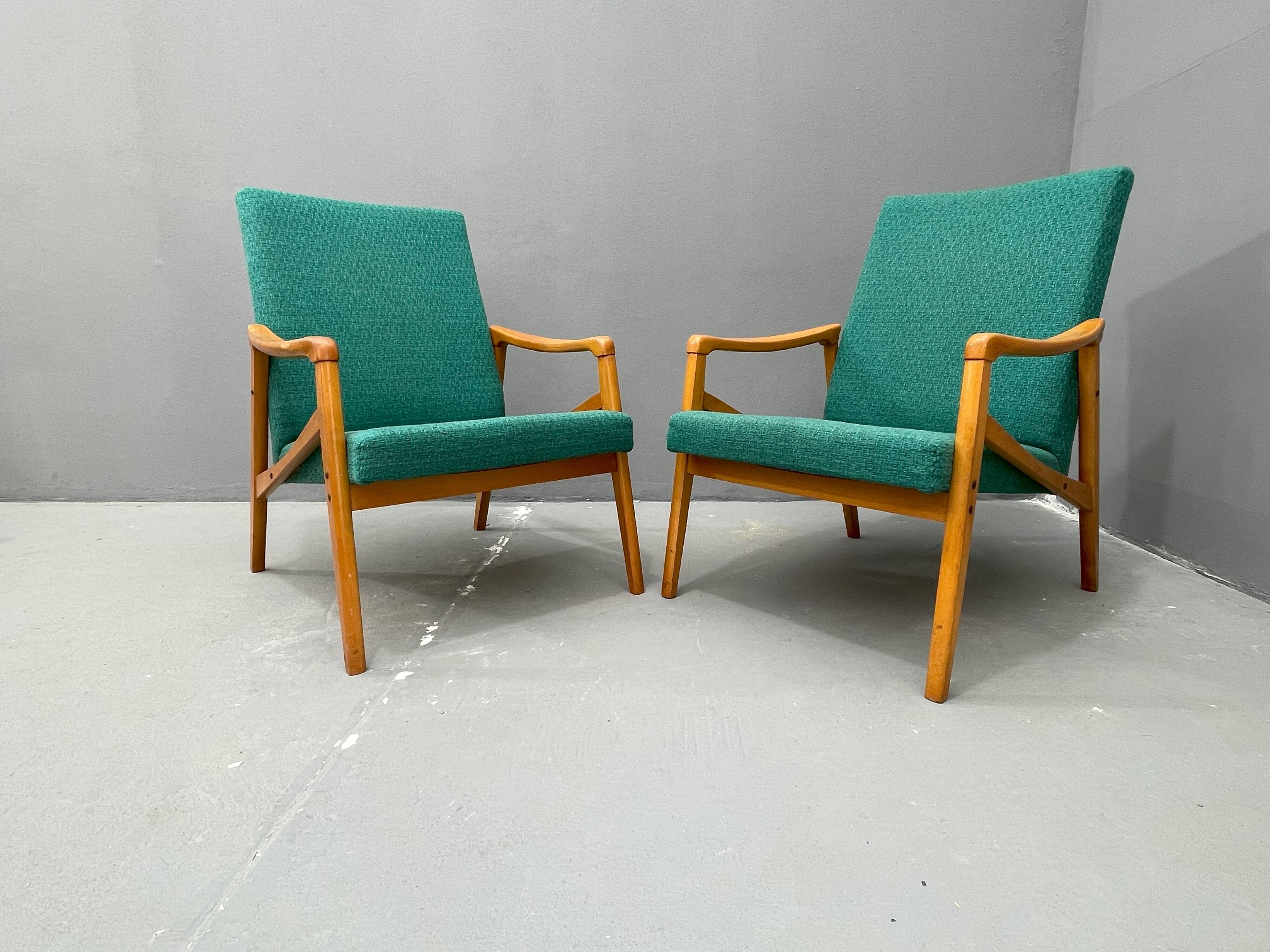 Paire de fauteuils vintage par Jiří Jiroutek pour Interiér Praha, 1960