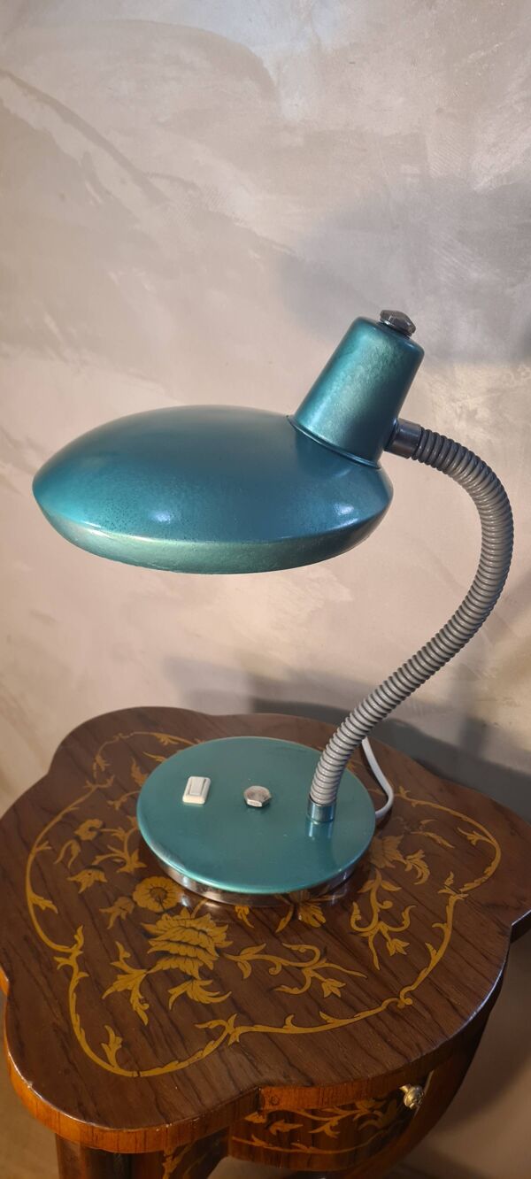 lampe de bureau design italien,vert metal style fase,1970 reglable flexible