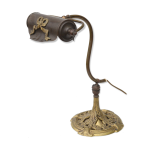 Lampe de bureau vers
