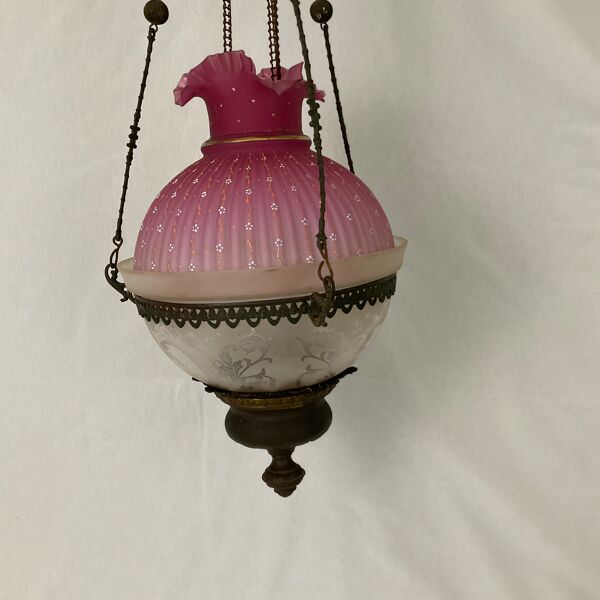 Suspension Napoleon III  verre dépoli et verre émaillé