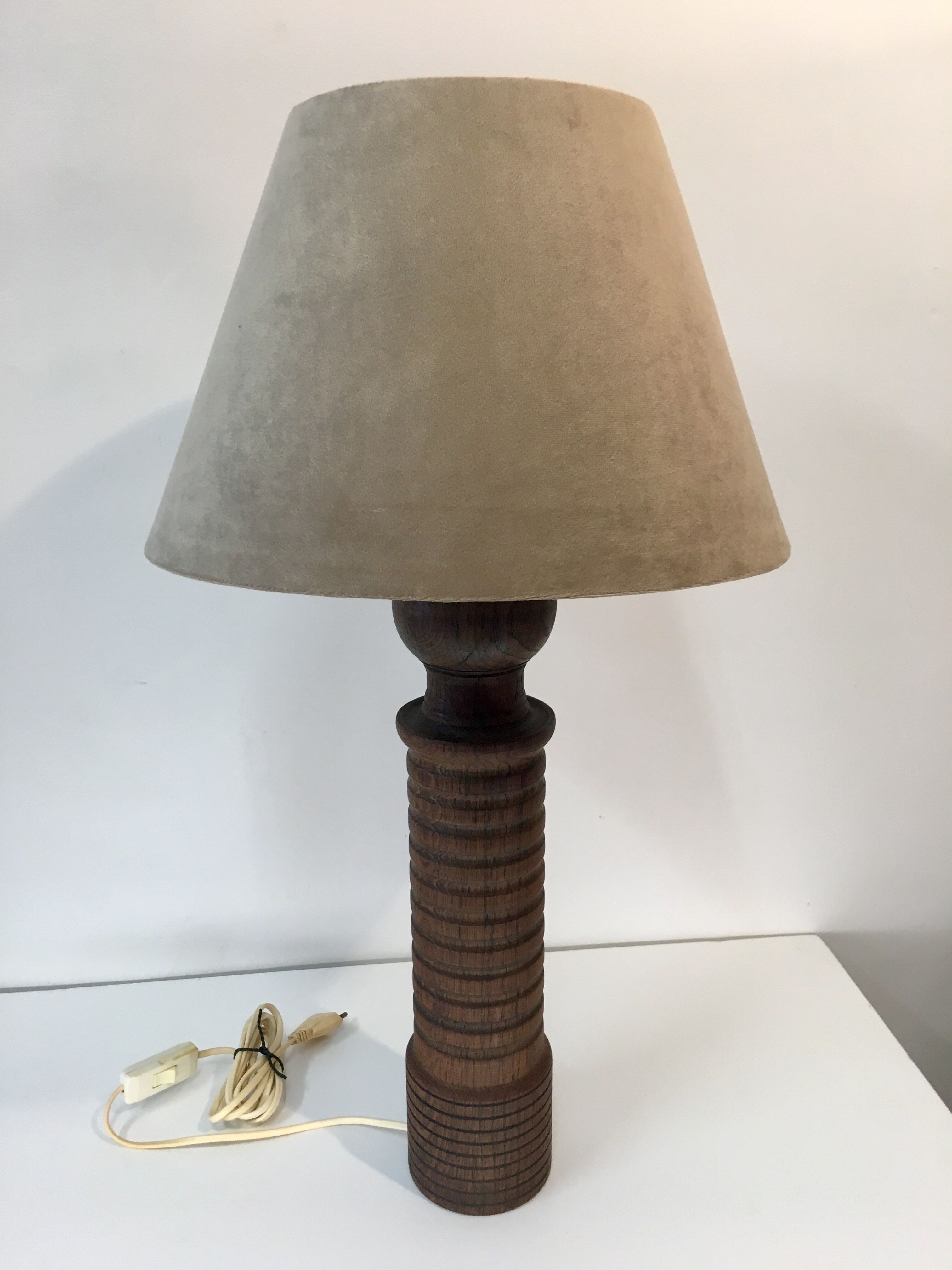 Vintage lamp feet in solid oak turned