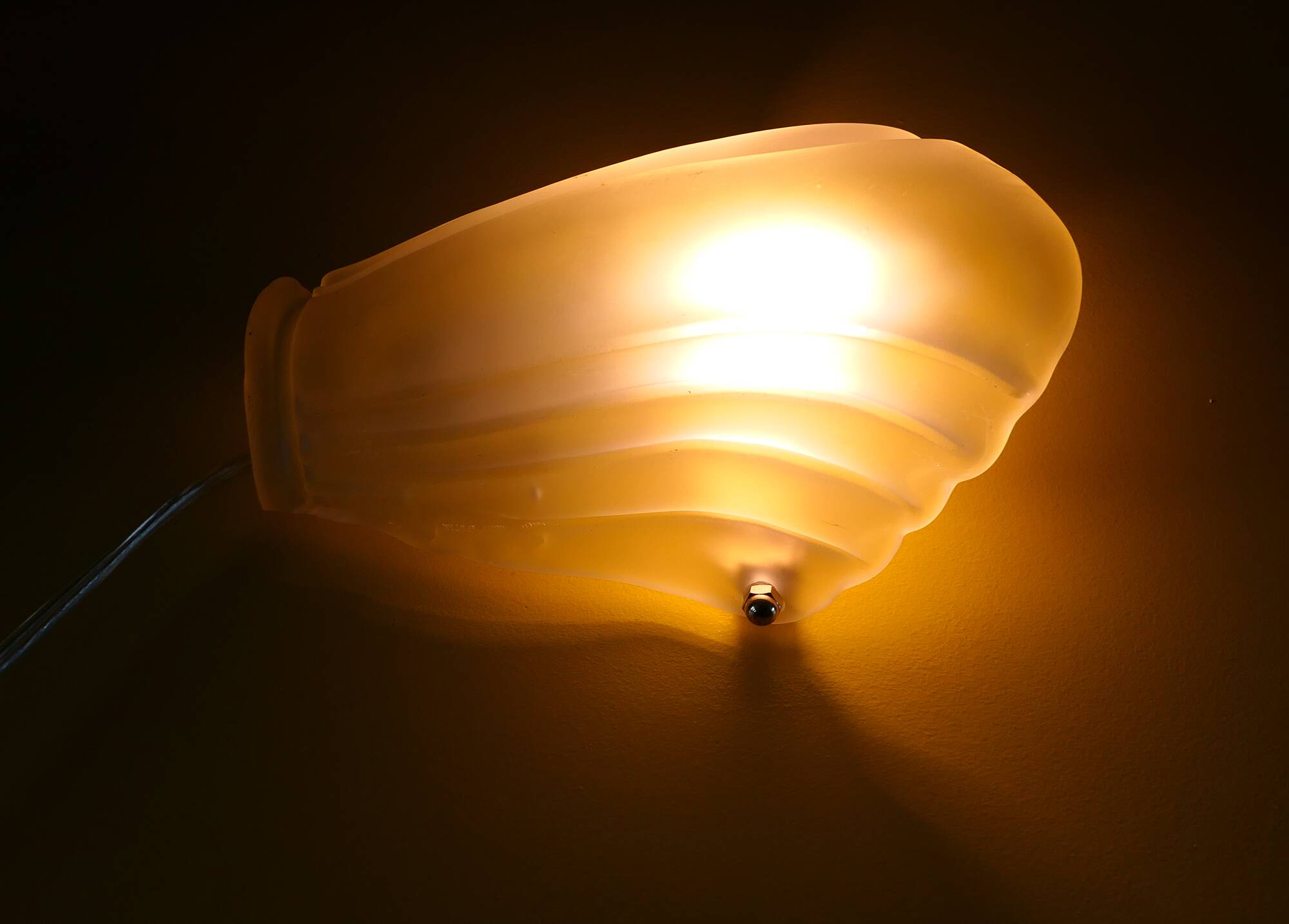 Frosted glass wall light in Art Deco style from the 1980s.