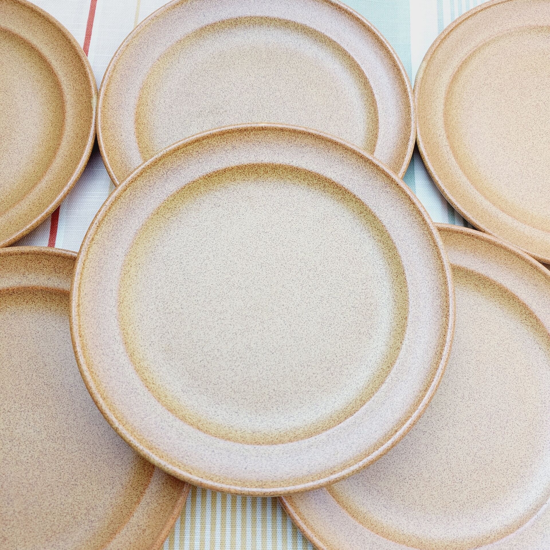 Speckled stoneware dessert plate