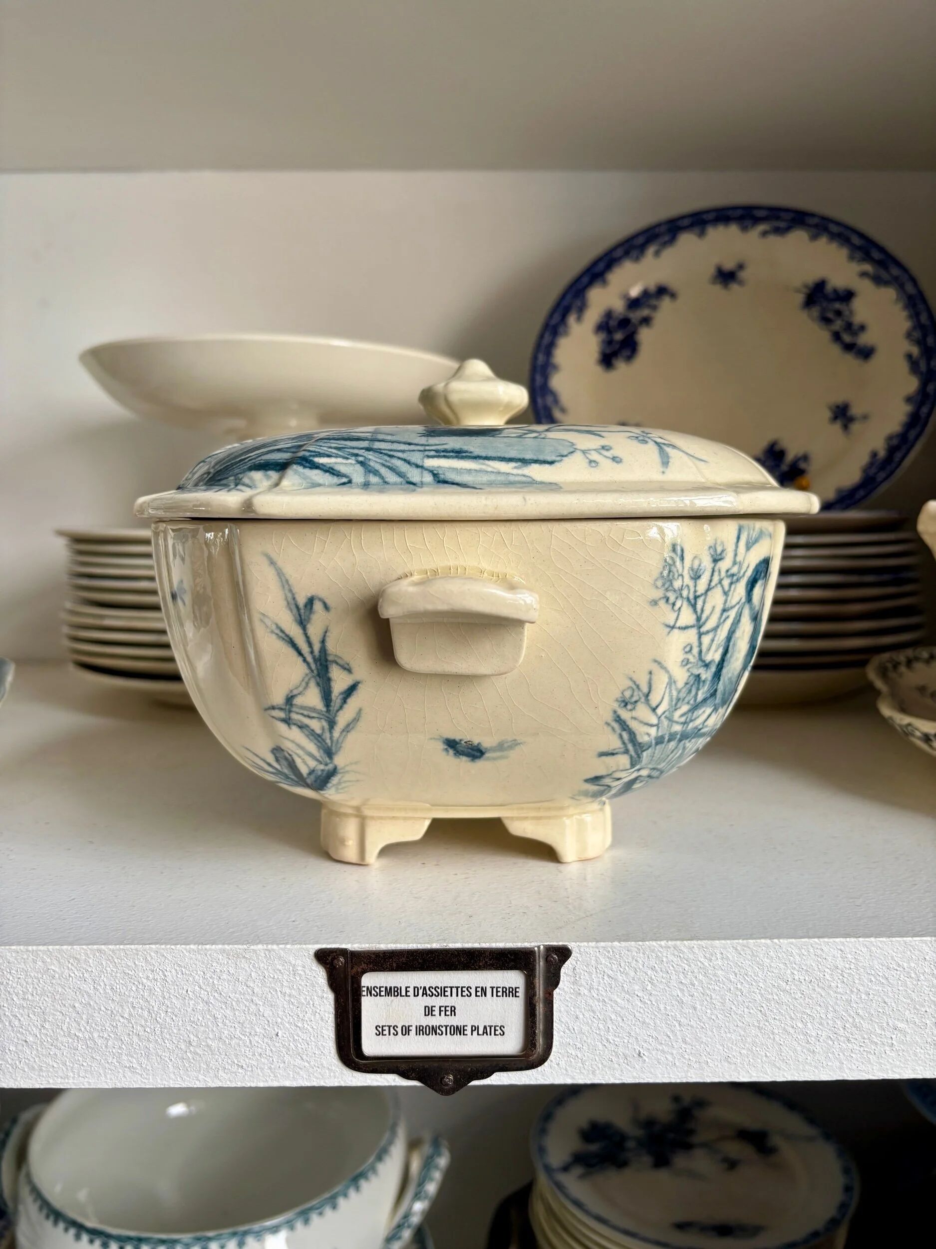 Gien ironstone soup tureen in blue, "Birds" service circa 1870.