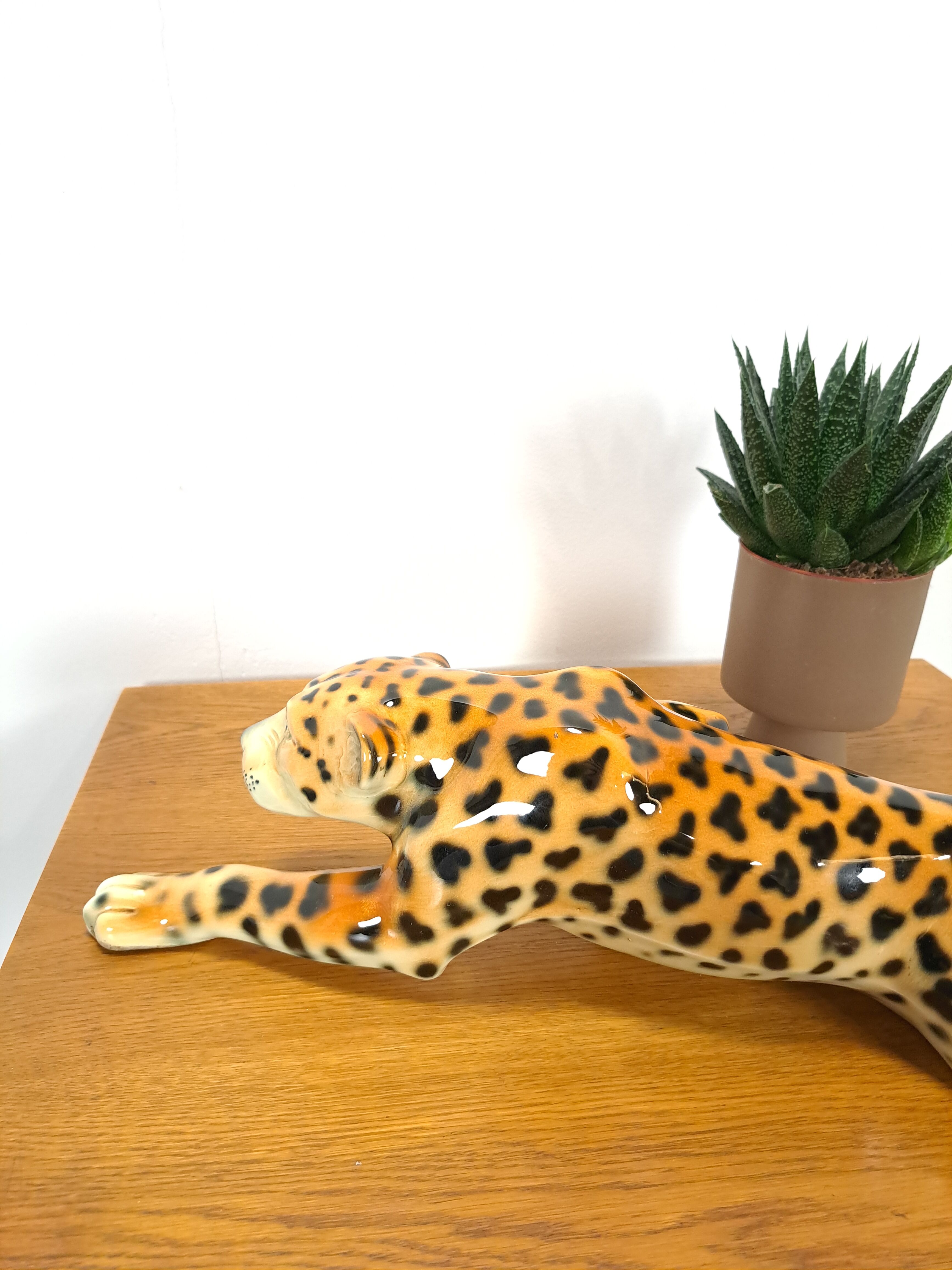 Porcelain statue leopard vintage