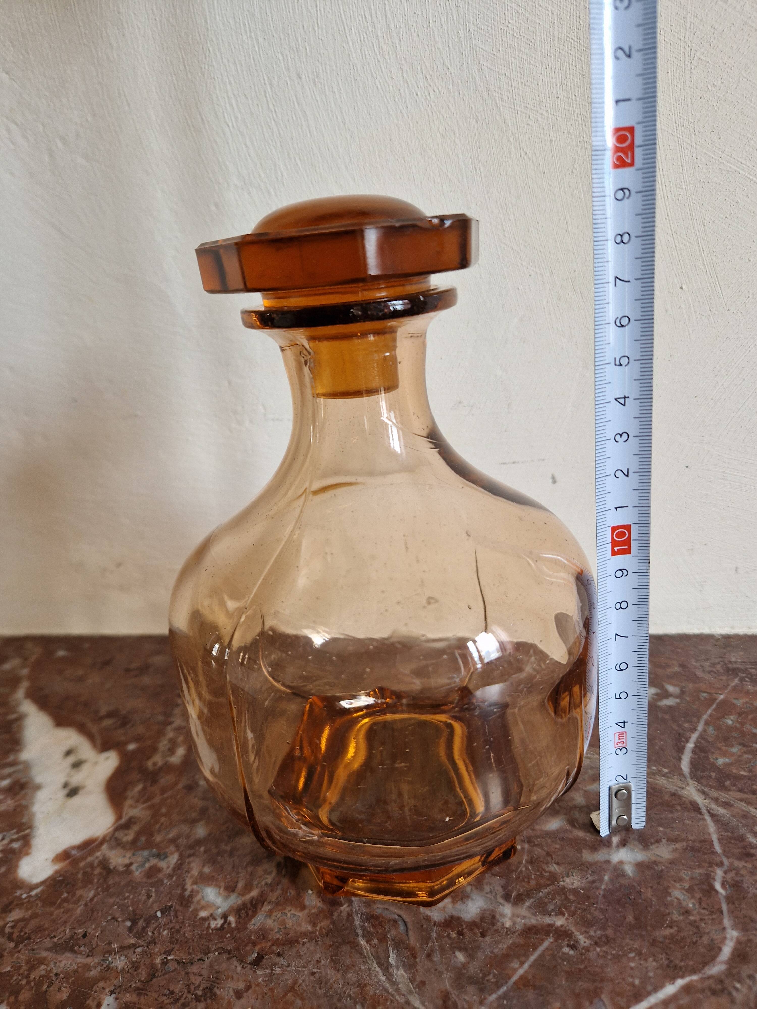 Carafe en verre topaze ambré Art Déco