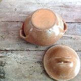 Teapot in reeds and its sugar bowl