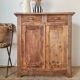 Buffet parisien bas ancien en bois patiné - intérieur fleuri
