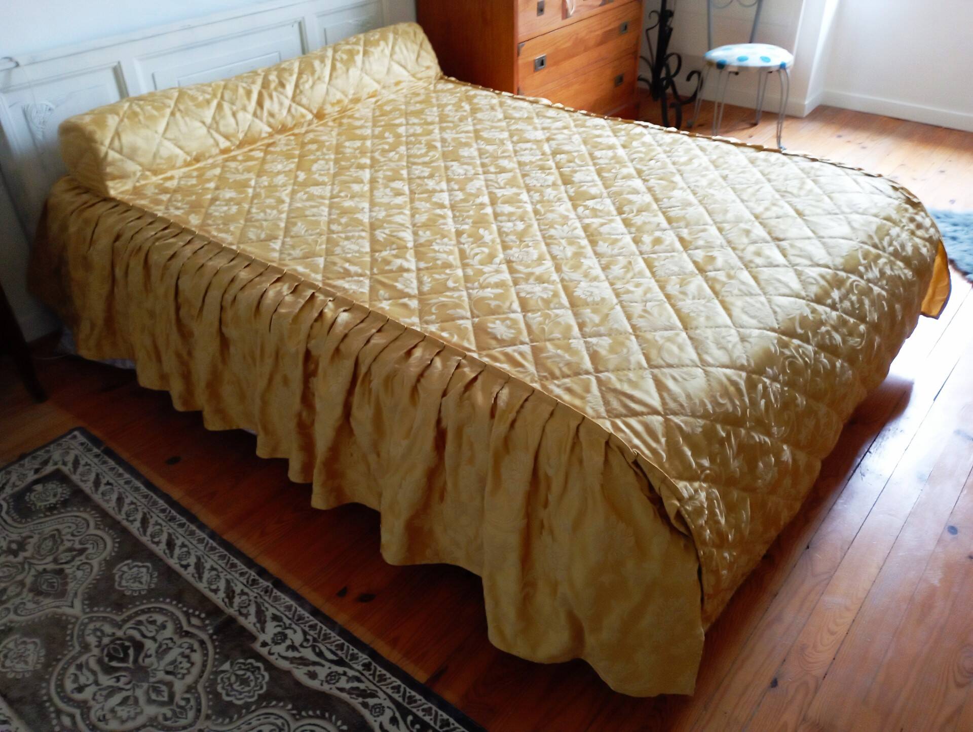 Vintage bedspread