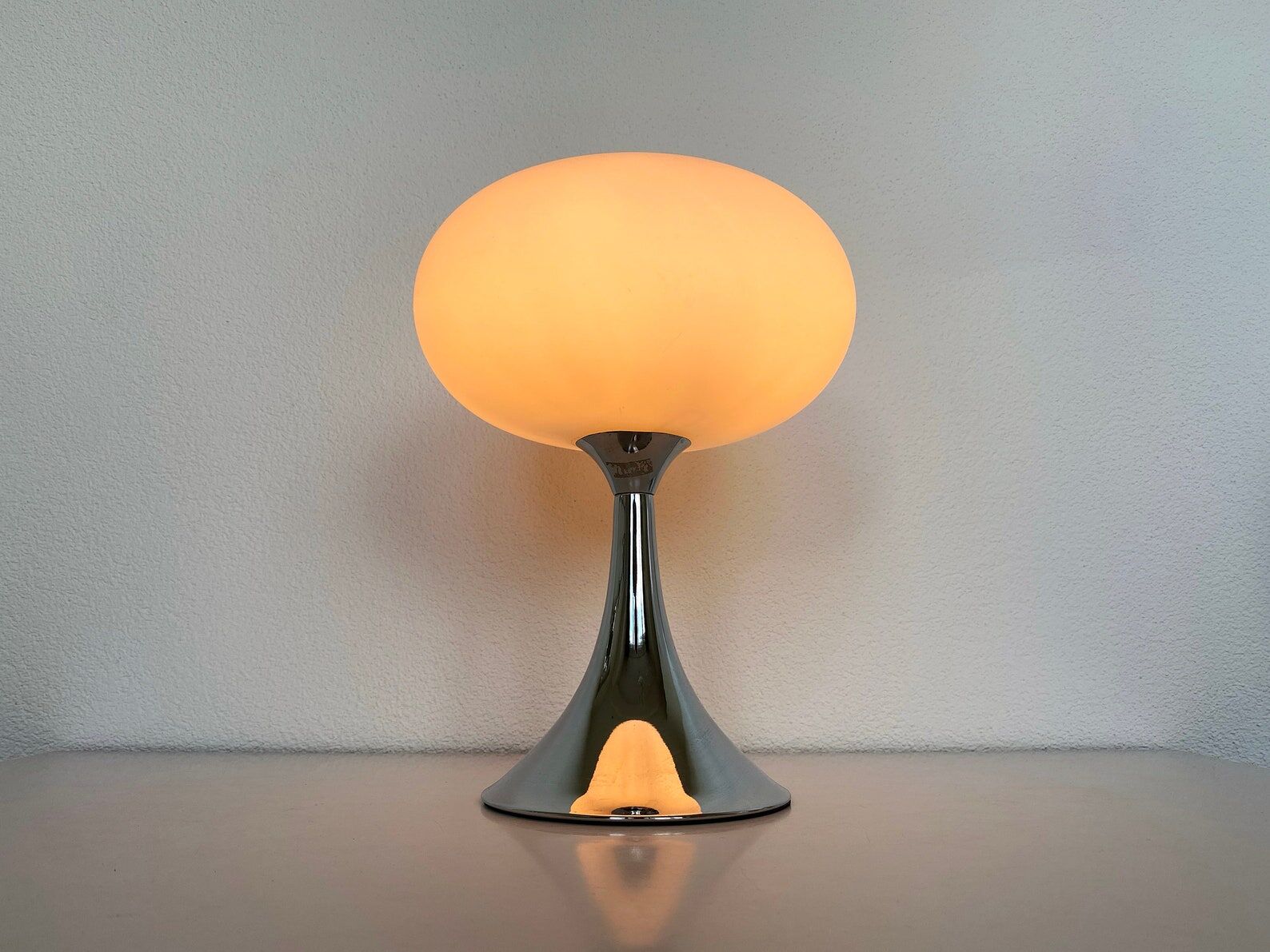 Vintage Mushroom Table Lamp, Chrome & White glass, Donut