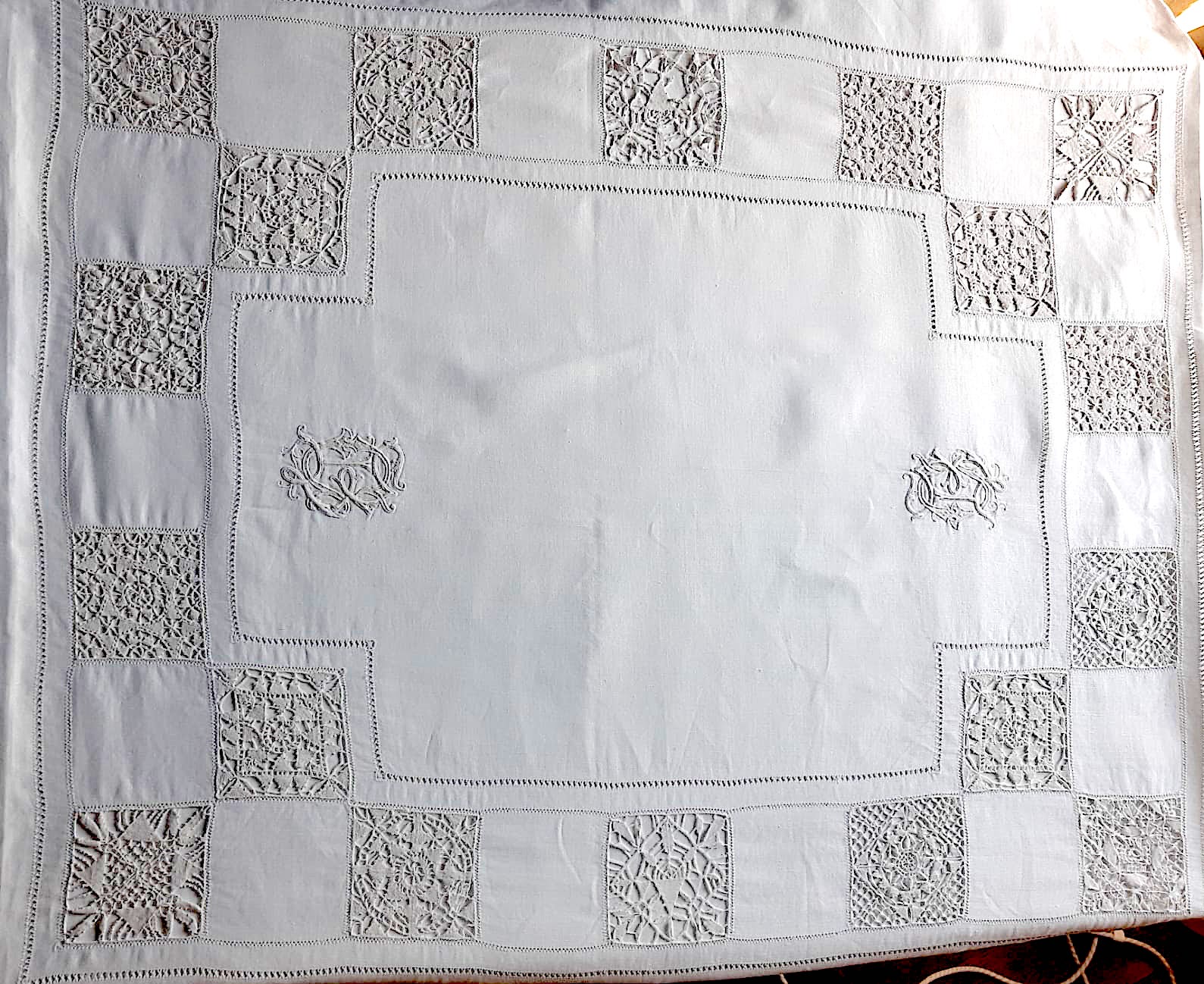 ceremonial tablecloth