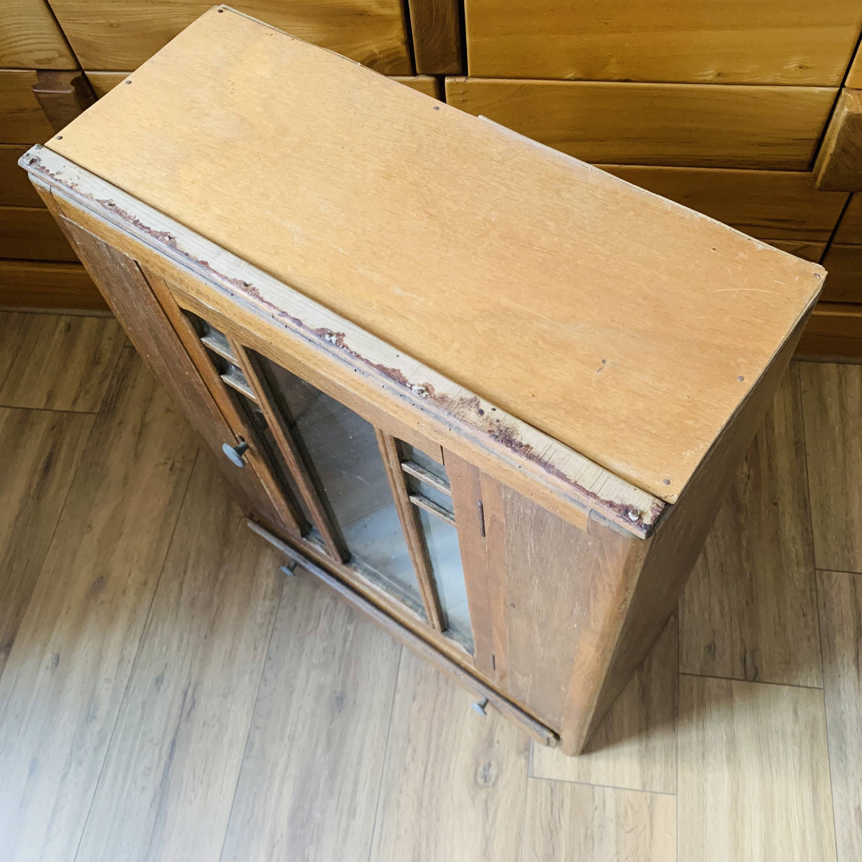Large medicine cabinet