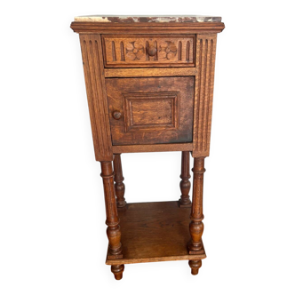 Table de chevet dessus en marbre rose
