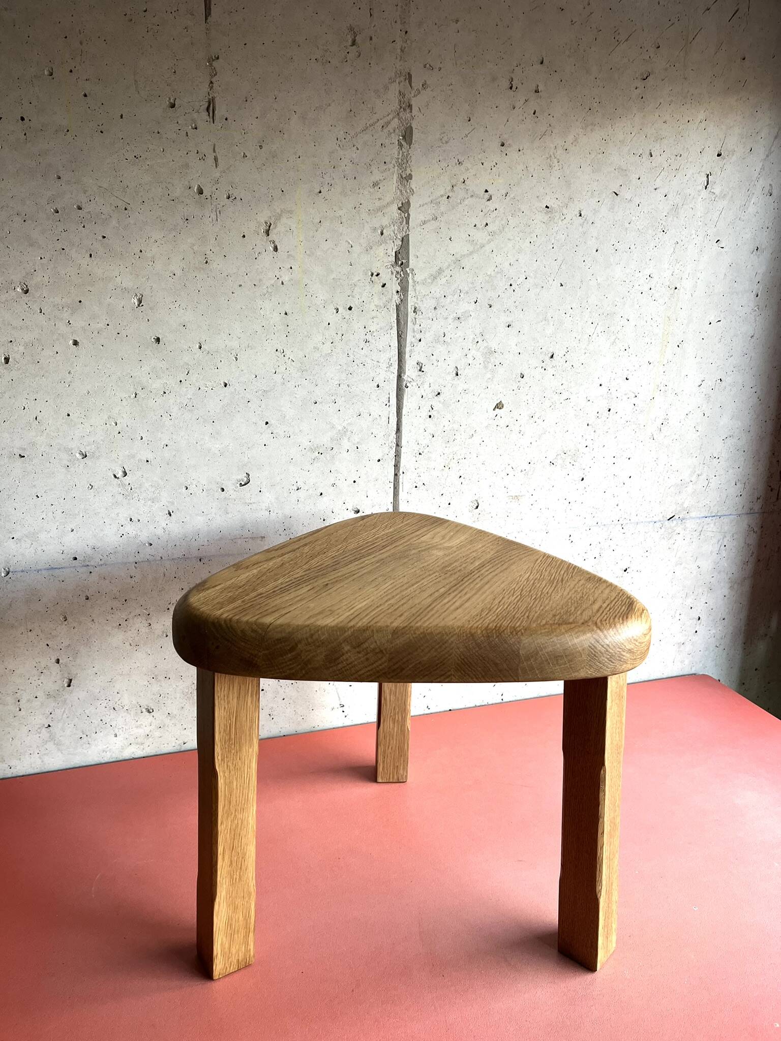 Vintage brutalist nesting tables in solid wood, design