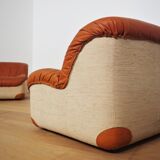 Swan armchairs, 1970s, set of 2